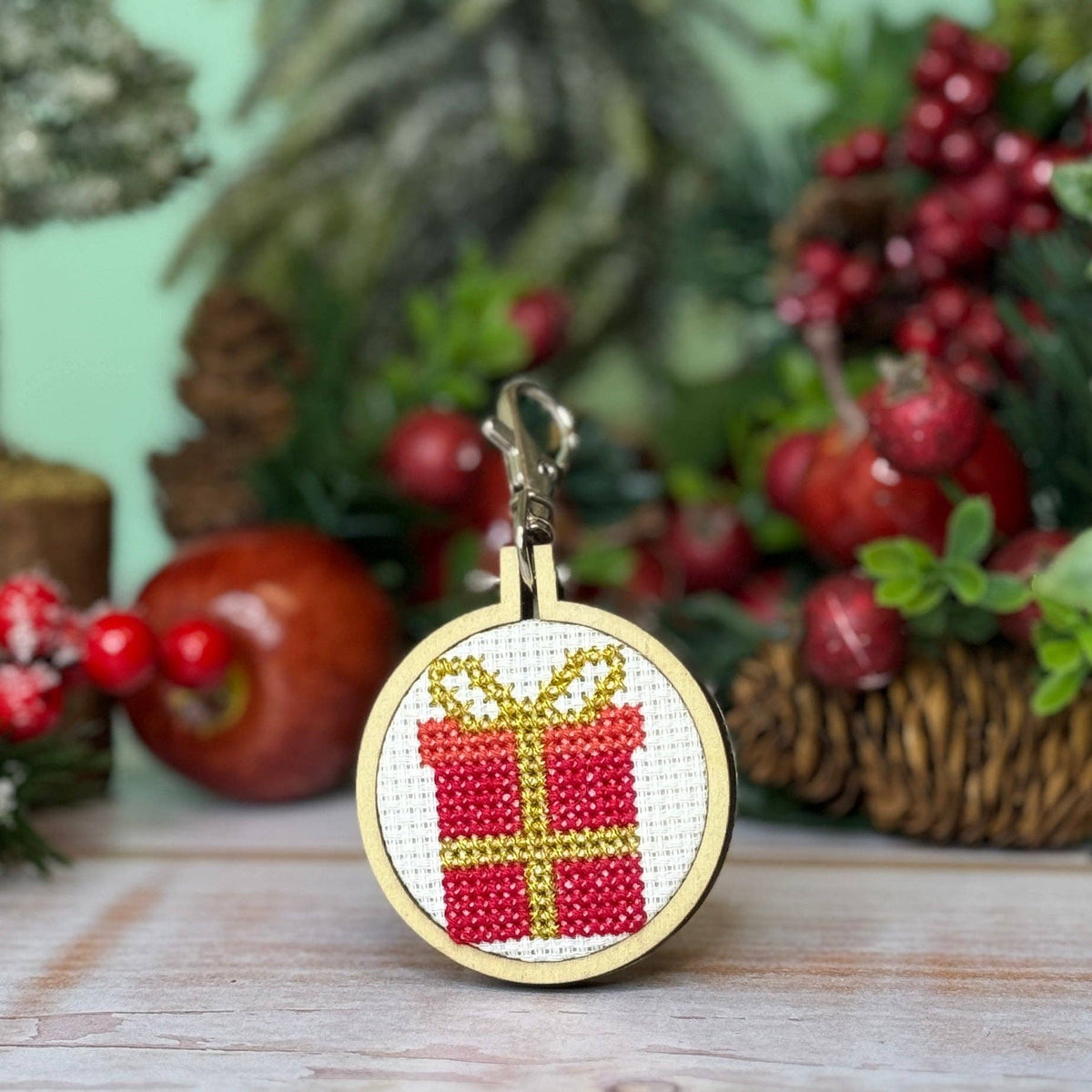 Present Mini Matchbox Christmas Cross Stitch Kit (with keyring)