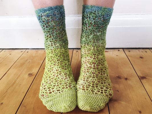 Crochet Pattern - Trailing Lace Socks - PRINT