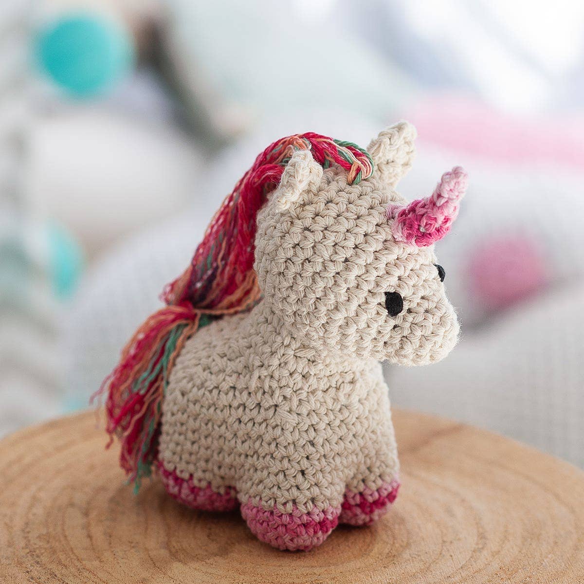 Hoooked - DIY Crochet Kit Nora the Unicorn
