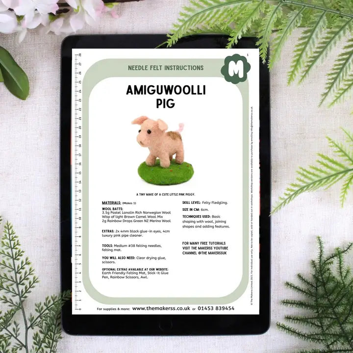 AMK Pig - Needle Felting Kit