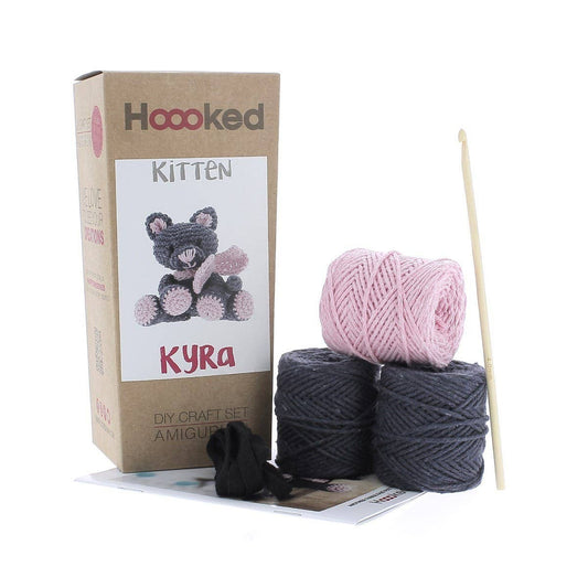 Hoooked - DIY Crochet Kit Kyra the Kitten