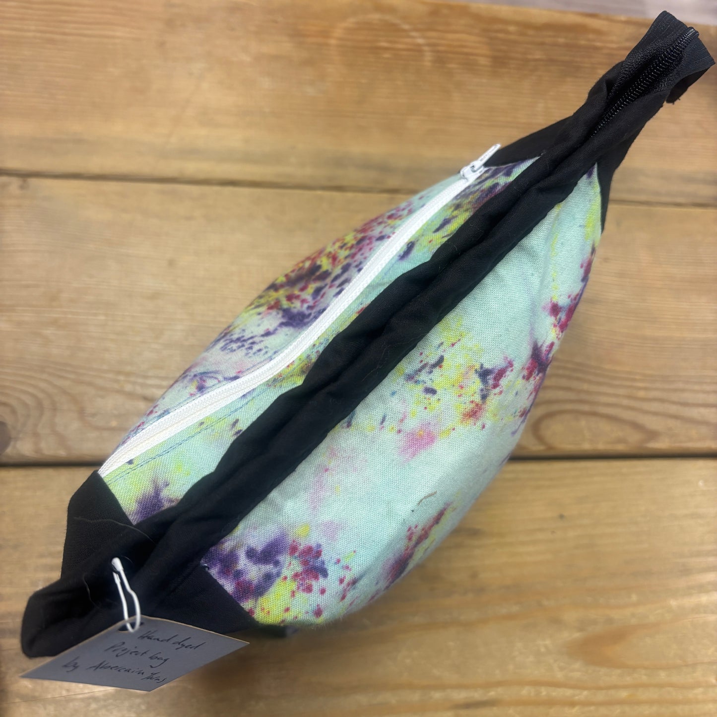 Hand Dyed Zipped Project bag | Abercairn Yarns