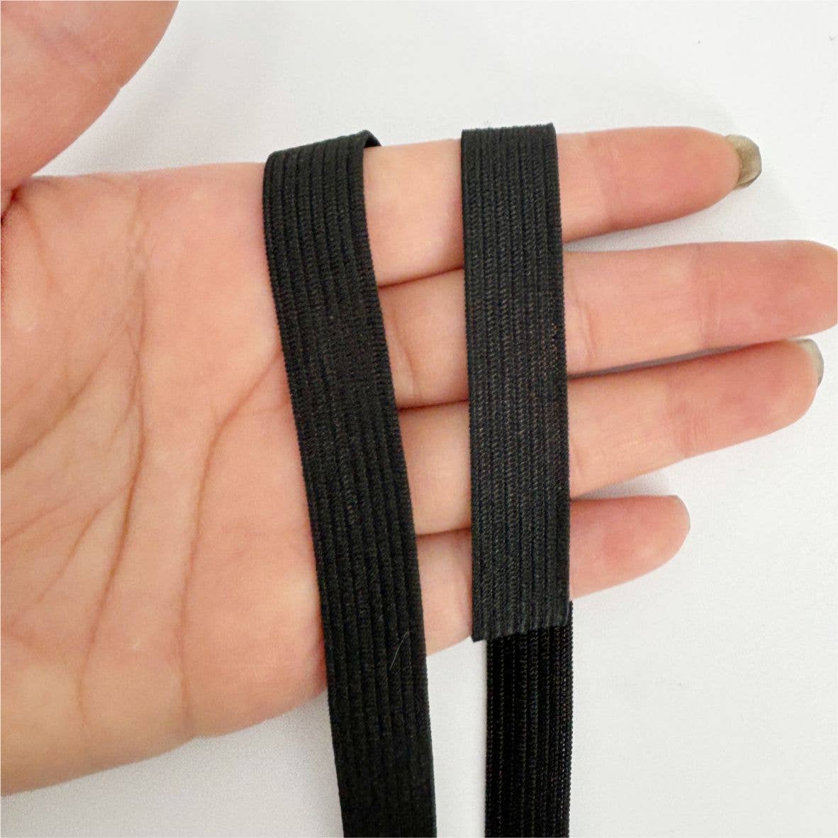 Darnn Black Elastic (12mm x 4meters)