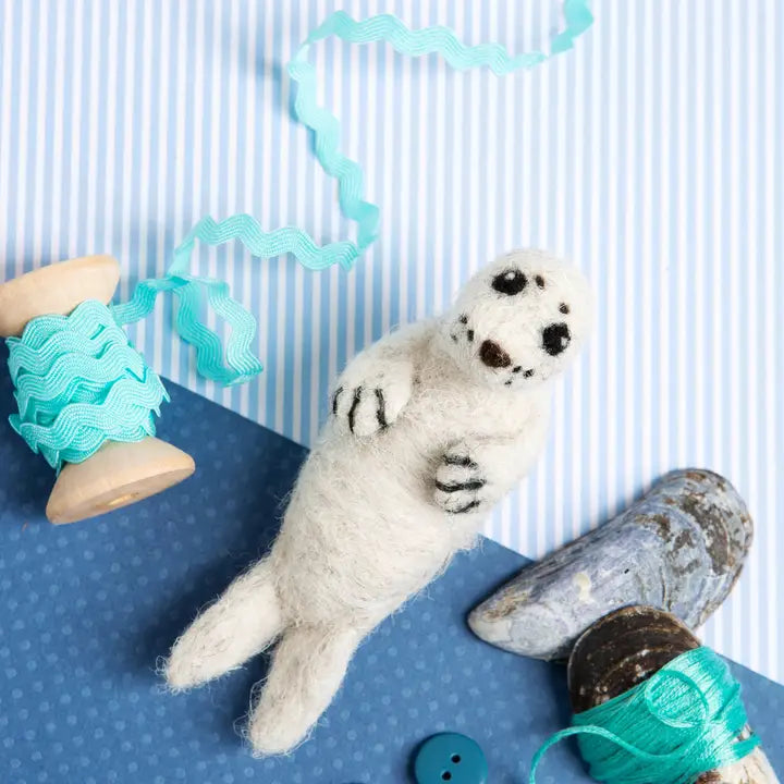 Seal Pup Mini Needle Felting Kit
