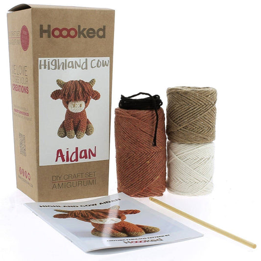 Hoooked - DIY Crochet Kit Aidan the Highland Cow