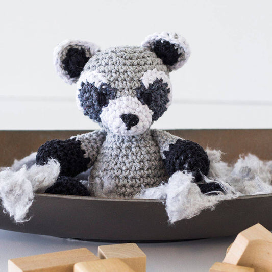 Hoooked - DIY Crochet Kit Ricky the Raccoon