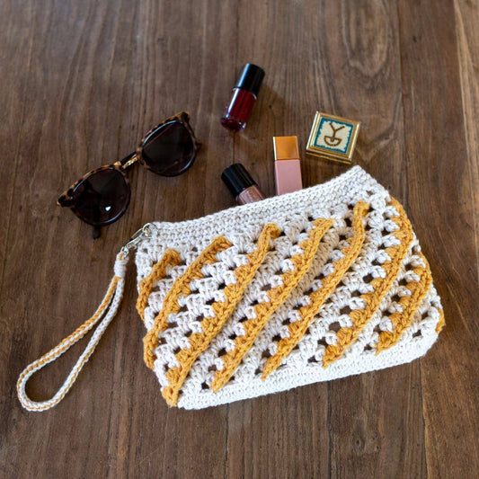 Hoooked - DIY Crochet Kit Kuala Lumpur Clutch