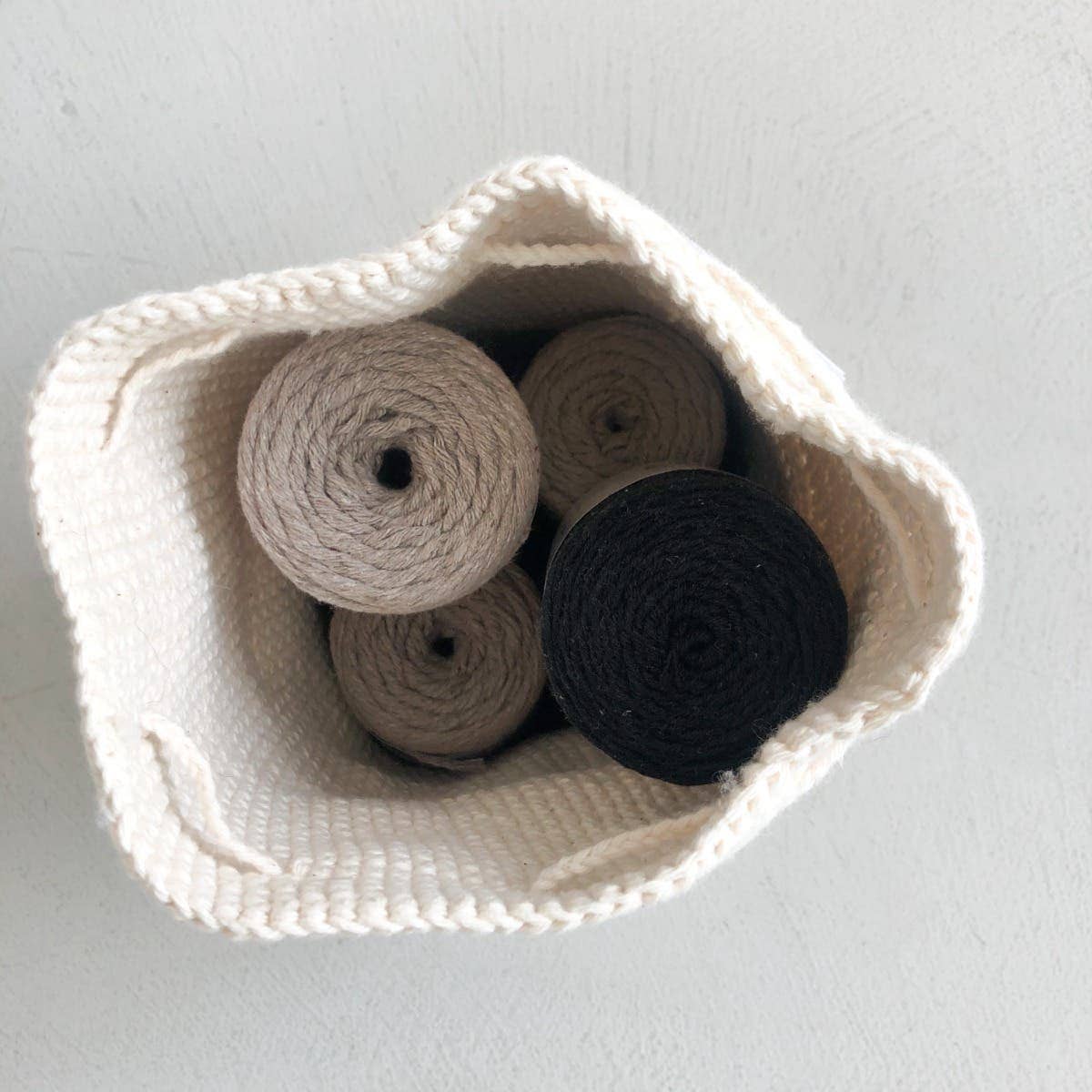 Hoooked - DIY Crochet Kit Project Bag Jönköping