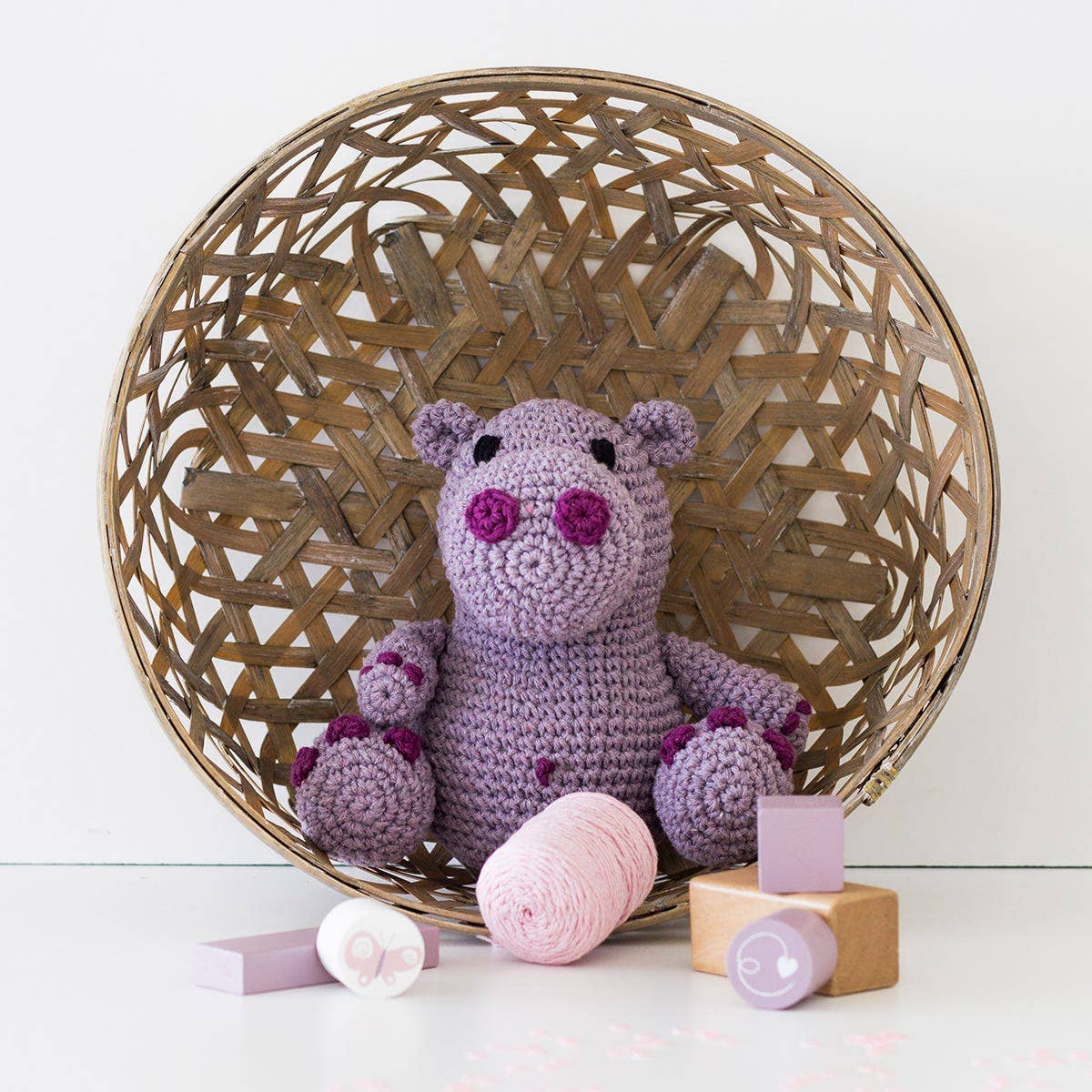 Hoooked - DIY Crochet Kit Hugo the Hippo
