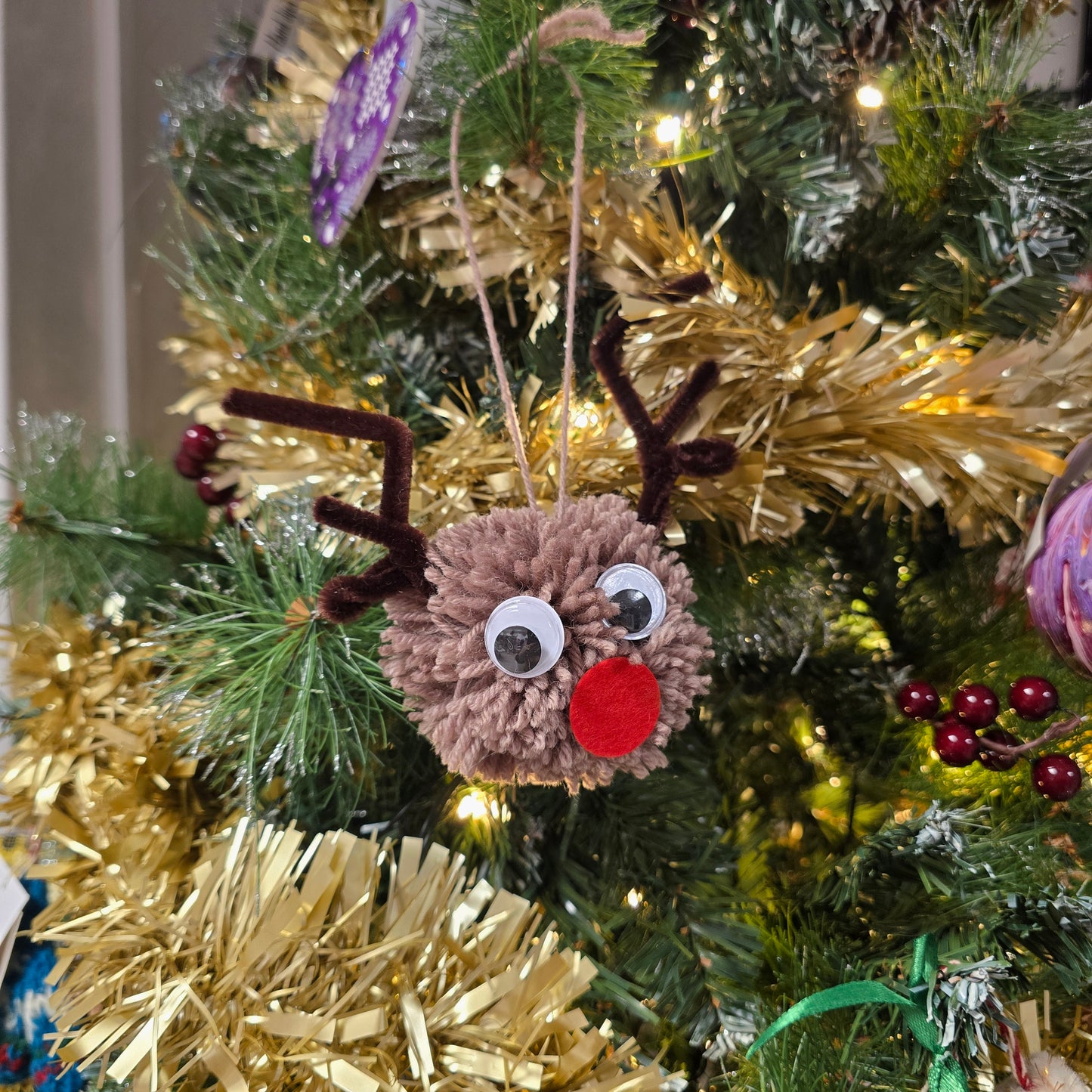 Wooldolf the Red Nosed Pomdeer