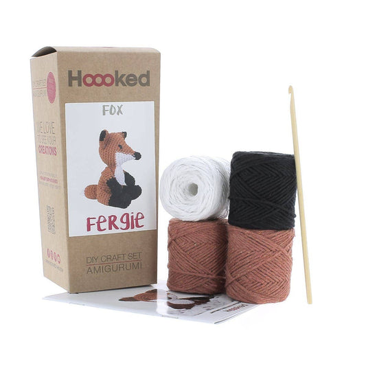 Hoooked - DIY Crochet Kit Fergie the Fox