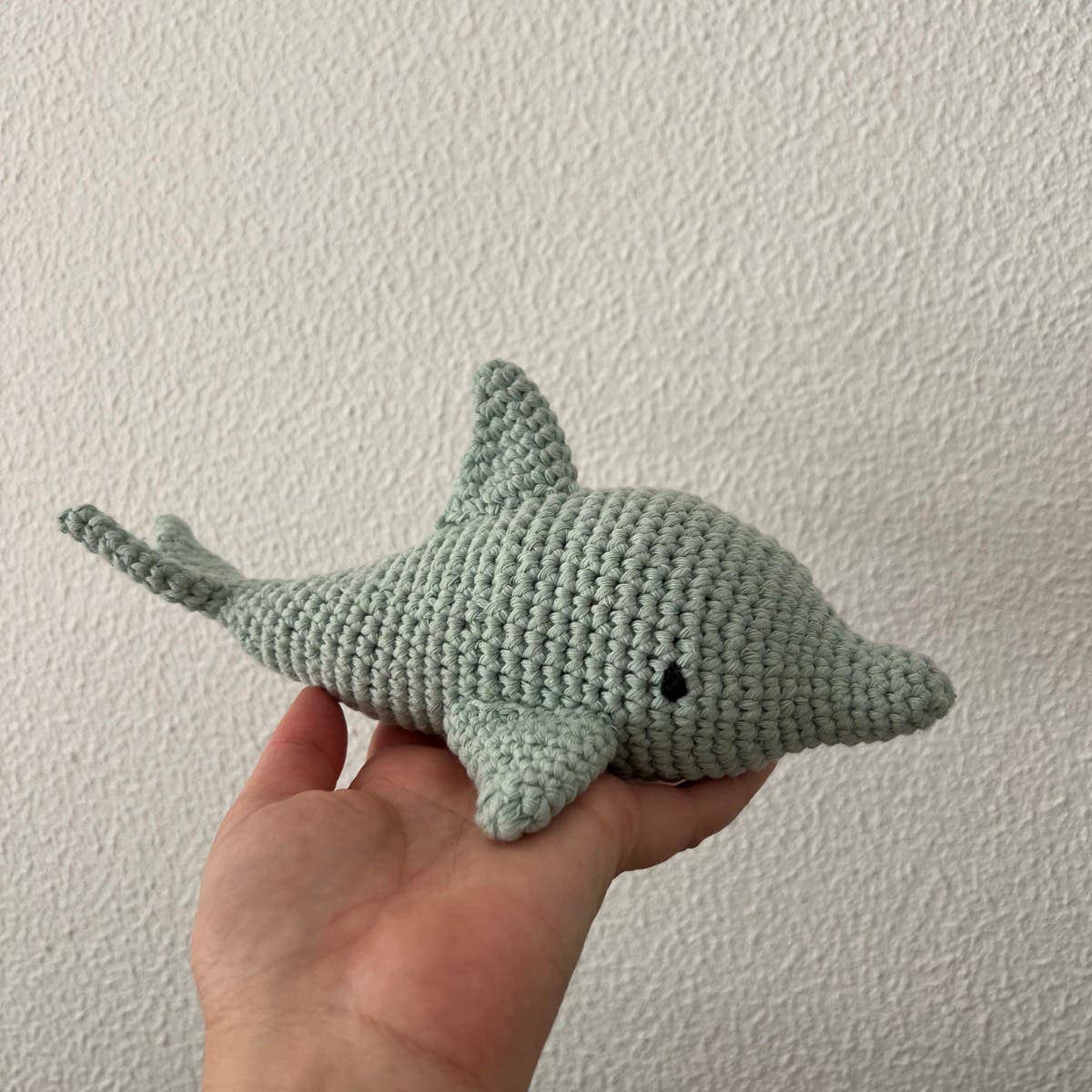 Hoooked - DIY Crochet Kit Sado the Dolphin