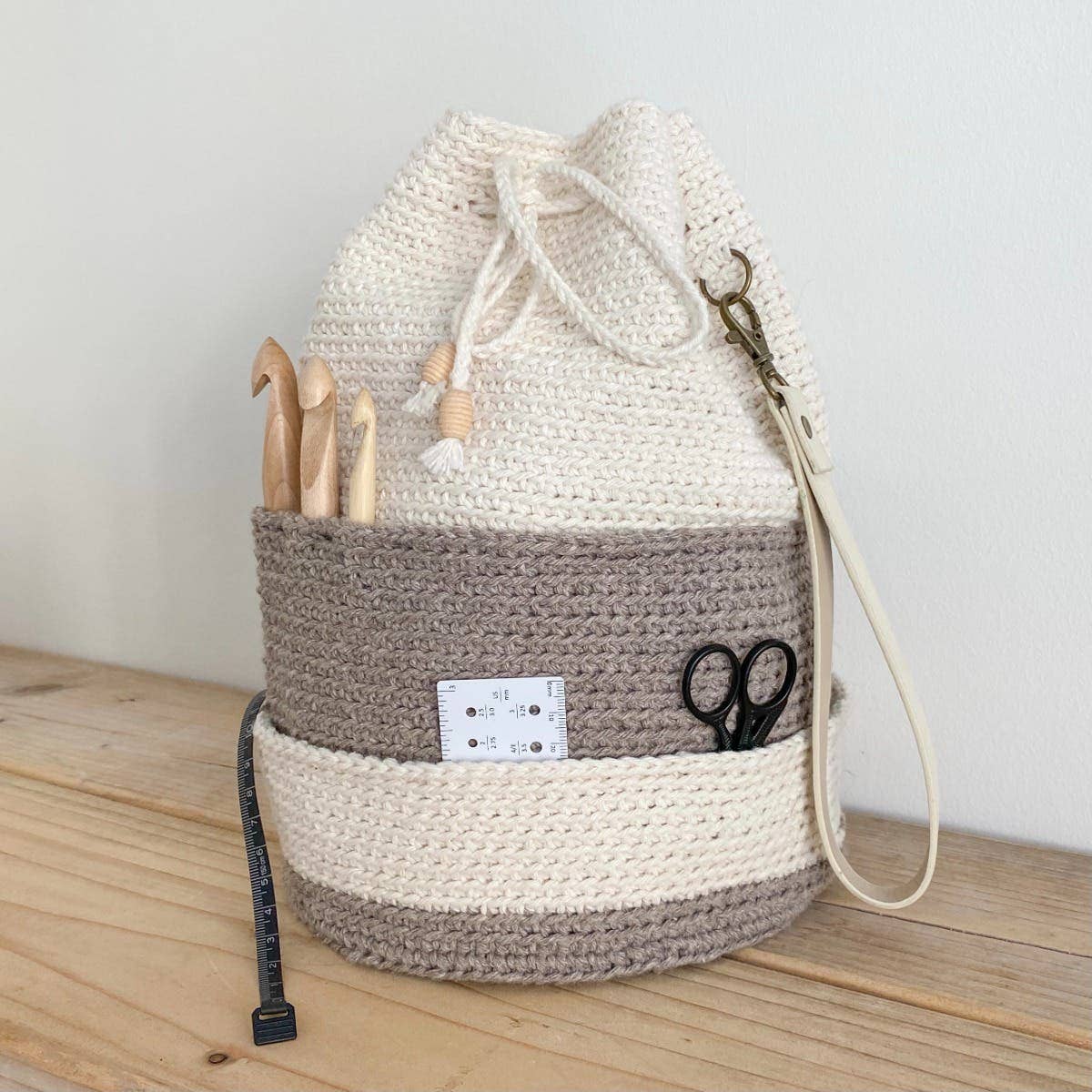 Hoooked - DIY Crochet Kit Project Bag Jönköping