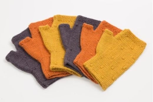 Dotty Mitts image 0