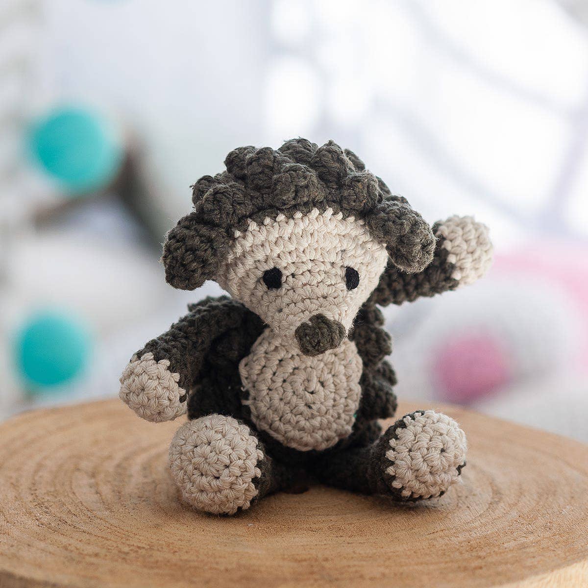 Hoooked - DIY Crochet Kit Hazel the Hedgehog