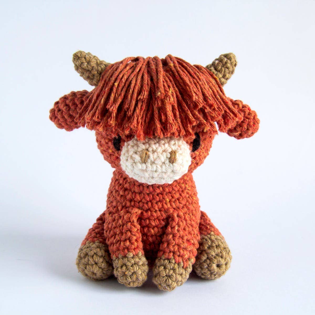 Hoooked - DIY Crochet Kit Aidan the Highland Cow