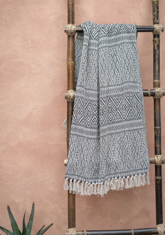 Salasar Large Throw/Bedcover
