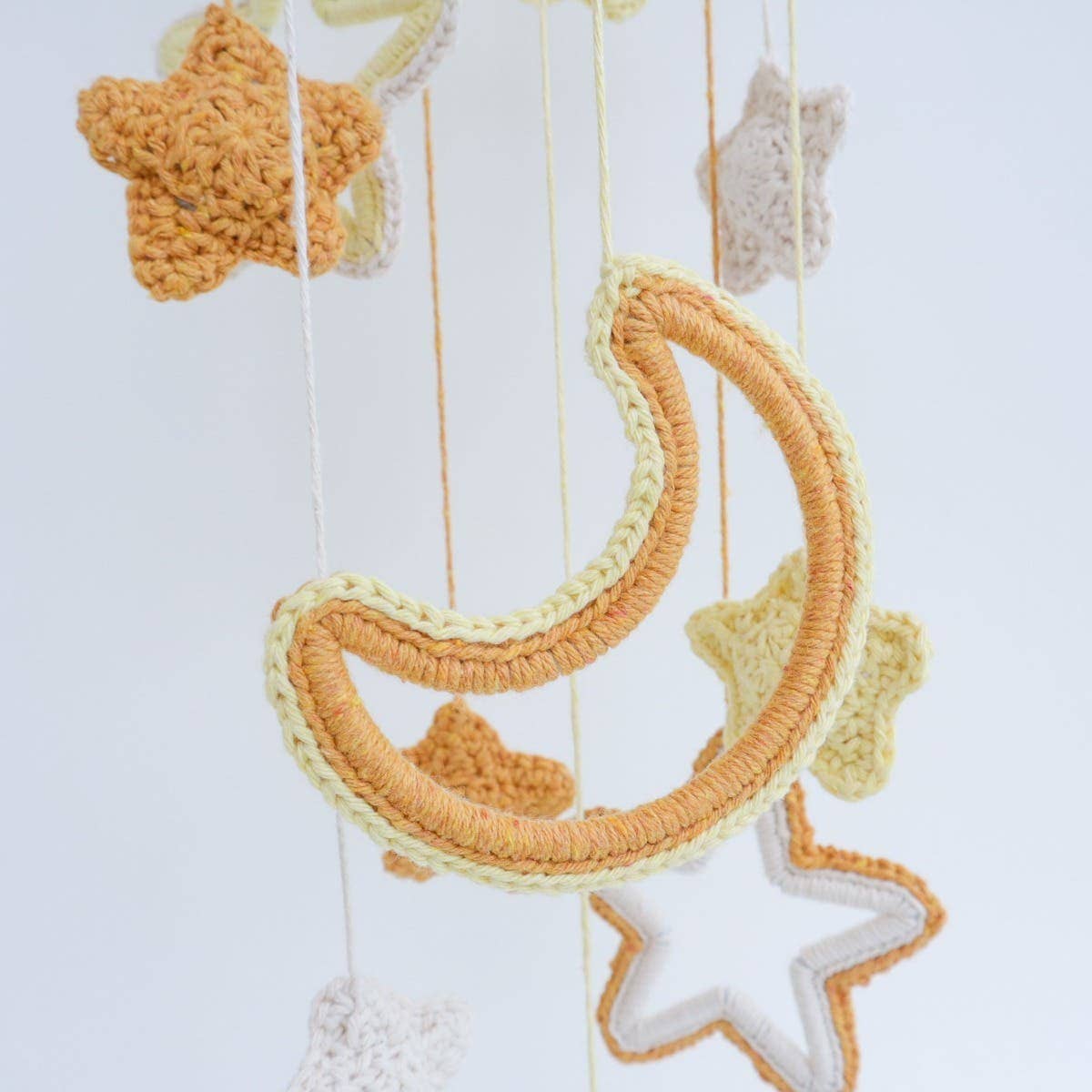 Hoooked - DIY Crochet Kit Kailua Star Mobile