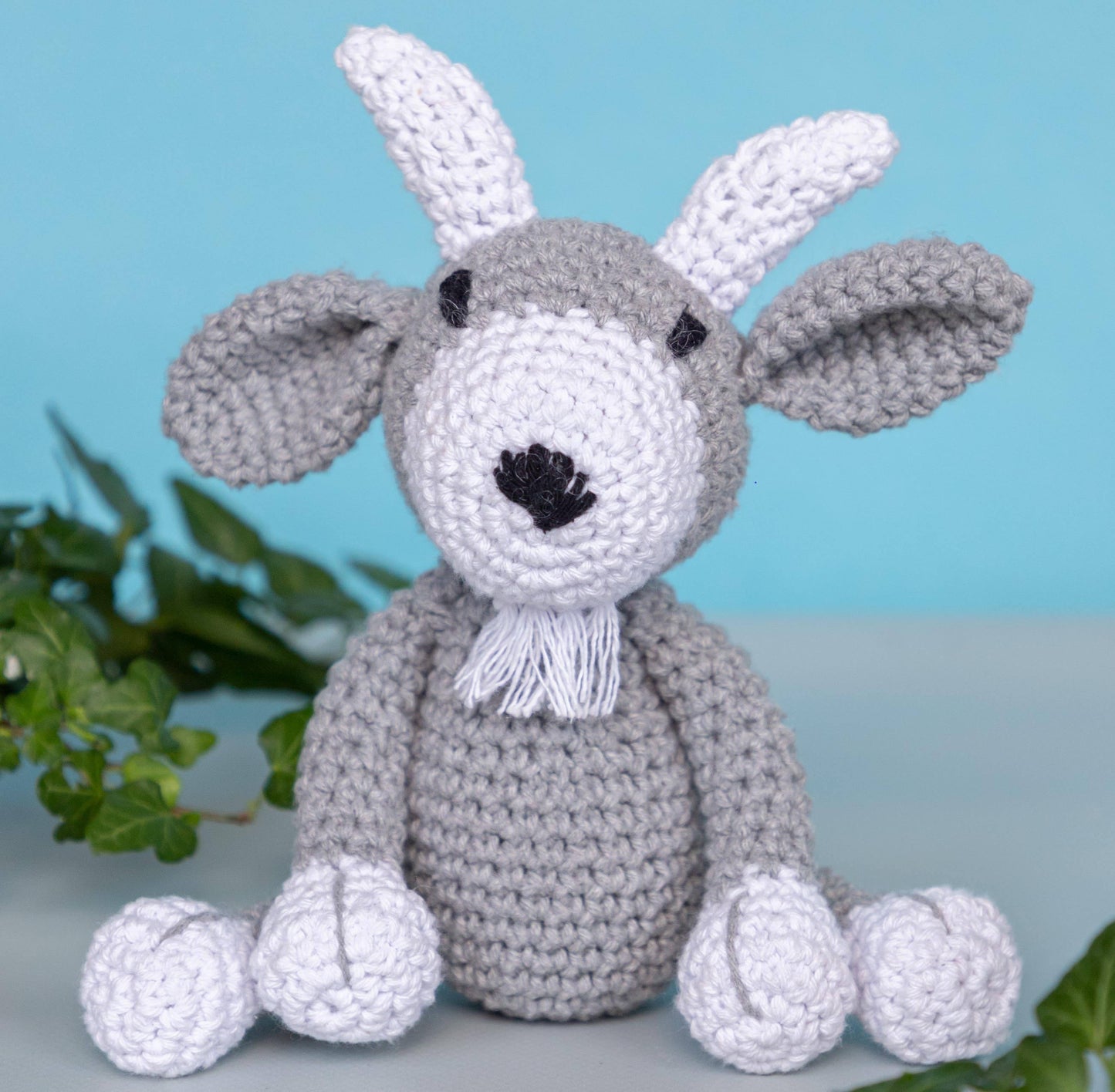 Hoooked - DIY Crochet Kit Giorgio the Goat