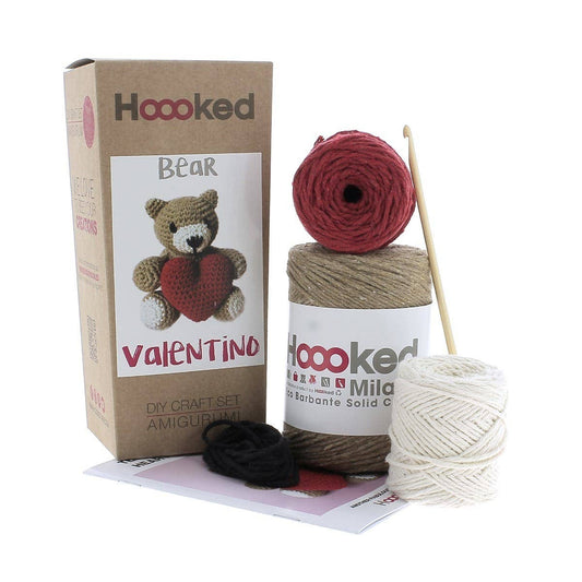Hoooked - DIY Crochet Kit Valentino the Teddy Bear with Heart
